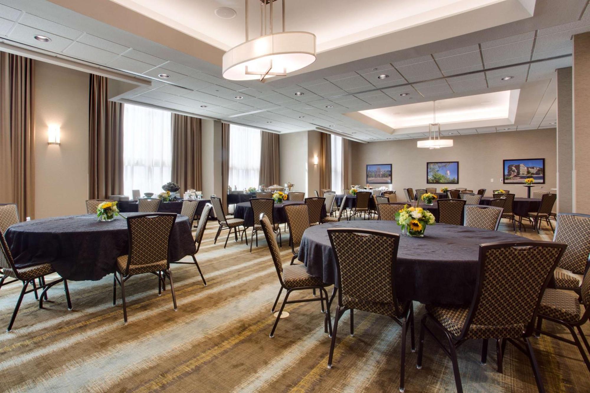 Drury Inn & Suites Dallas Frisco Bagian luar foto
